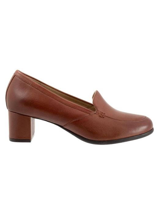 Trotters Brown Cassidy Pump