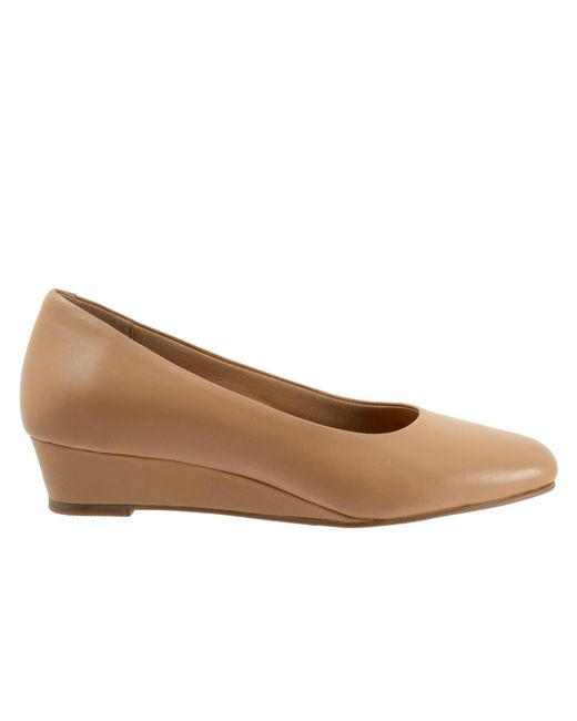 Trotters White Denisse Pump
