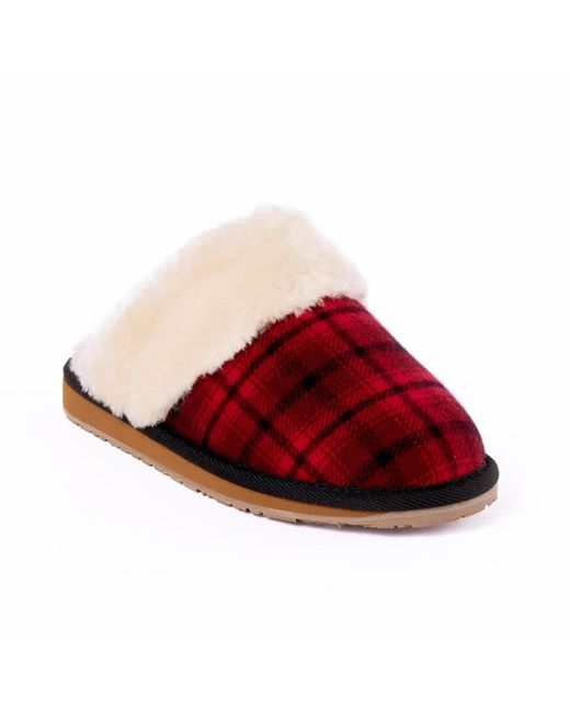 Minnetonka Red Carefree Scuff Slippers