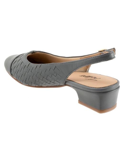 Trotters Gray Dea Woven Pumps