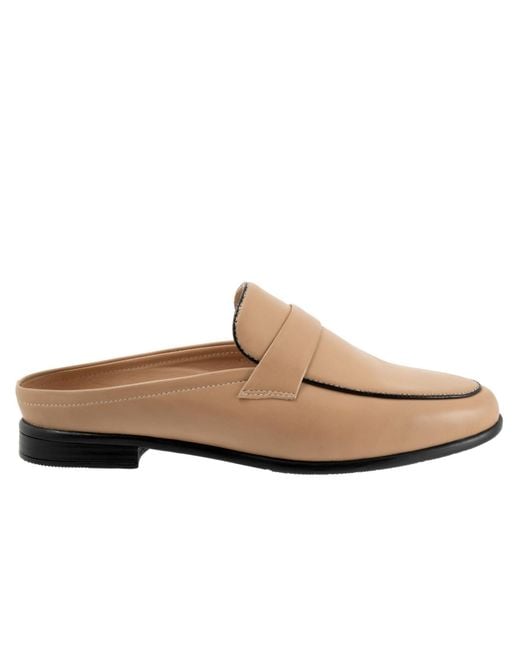 Trotters Natural Lola Flat