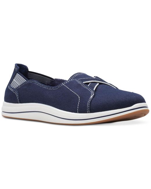 clarks cloudsteppers slip on