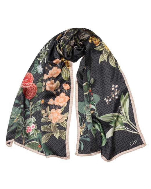 Elizabetta Black Sara