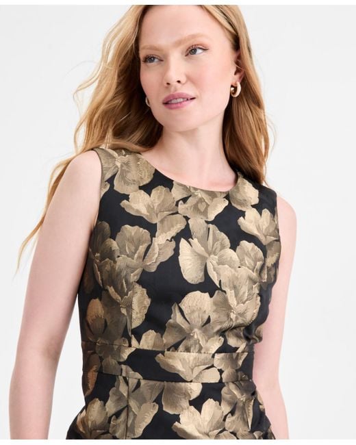blue or gold dress murder Damask Flocking Taffeta Wholesale Fabric in Black on Gold main image 0