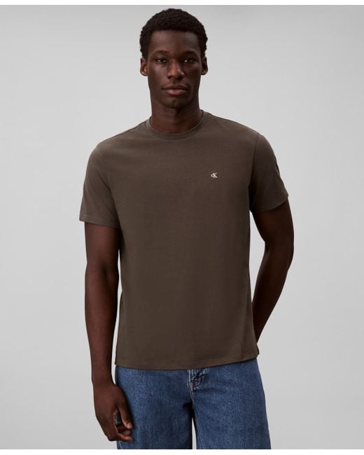Calvin Klein Brown Solid Crewneck T-shirt for men