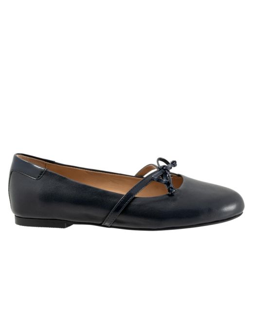 Trotters Blue Carissa Flat