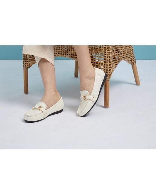 White Mountain White Mountain Wayside Loafer