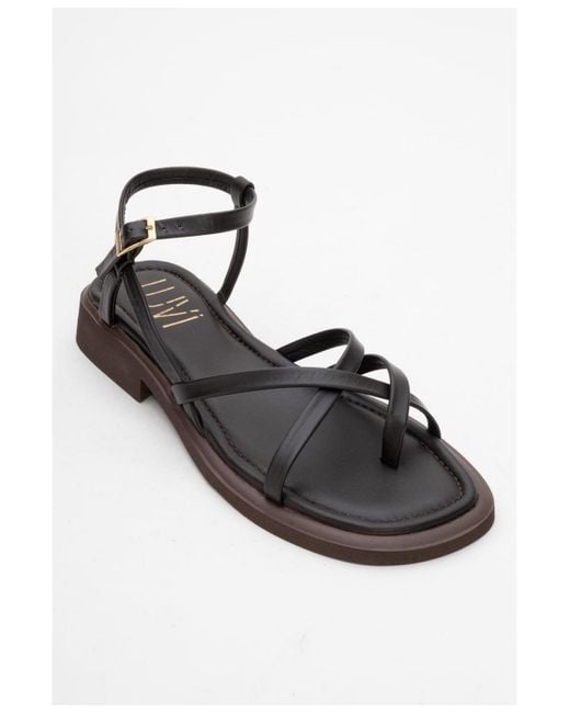 Forever & Always Shoes Black Antas Strappy Leather Flat Sandals ()