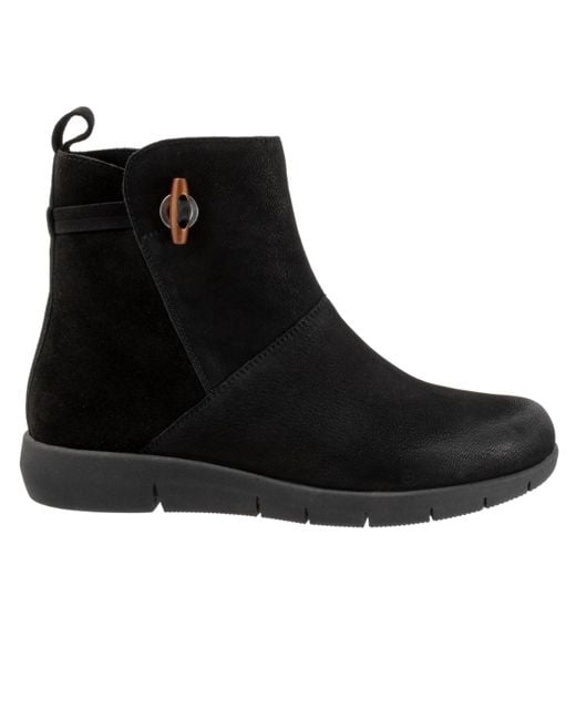 Softwalk® Black Adelaide Boot