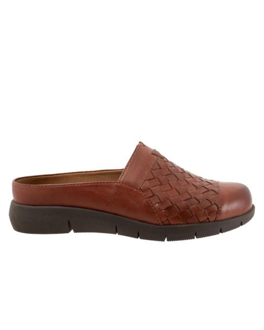 Softwalk® Brown San Marcos Ii Clog