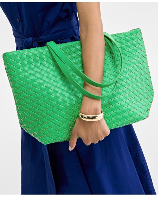 On 34th Green Extra-large Woven Tote