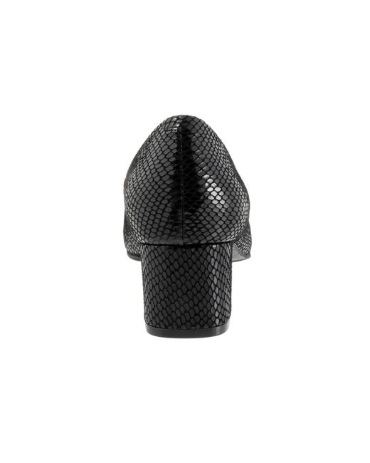 Trotters Black Kari Pump