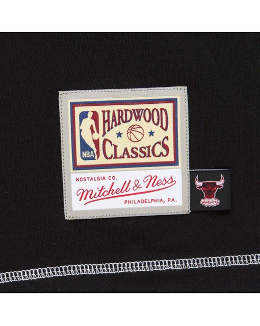Mitchell & Ness Black Chicago Bulls Hardwood Classics Contrast 2k Graphic T-shirt for men