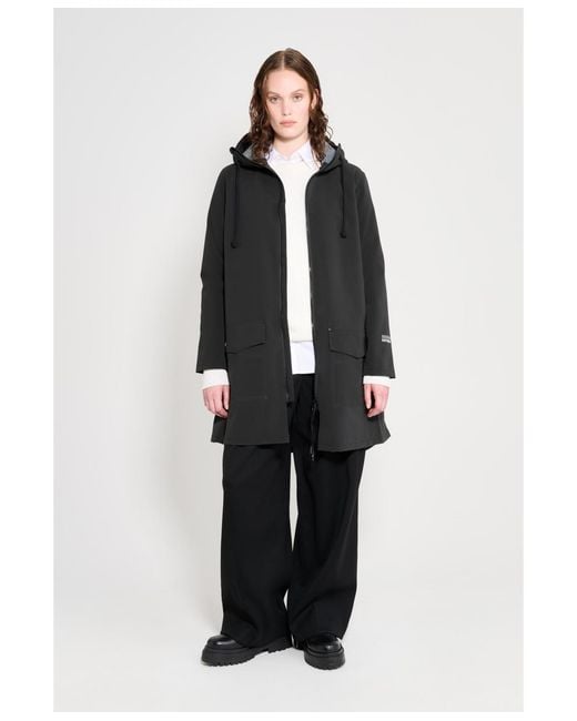Stutterheim White Mosebacke Patch Raincoat