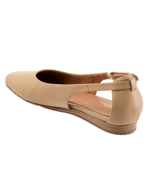 Softwalk® Brown Venice Flat