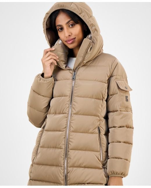 BCBGMAXAZRIA White Hooded Puffer Coat