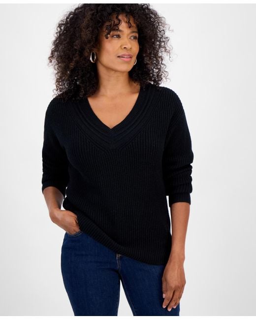 Style Women's Black V-neck Long-sleeve Sweater