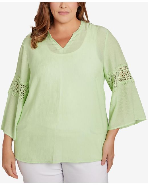 Ruby Rd Green Plus Size Solid Bali Lace Top