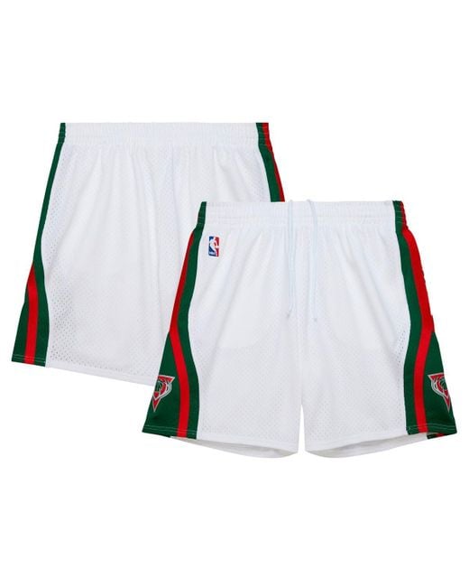 Mitchell & Ness White Milwaukee Bucks 2013/14 Swingman Shorts for men