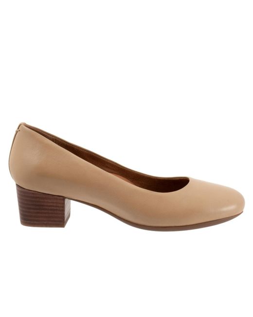 Softwalk® Brown Lynn Pump