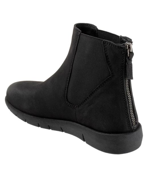 Softwalk® Black Albany Boot