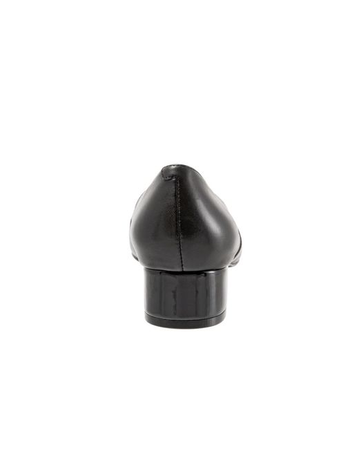 Trotters Black Delse Pump