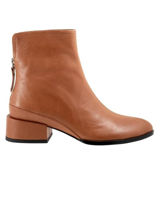 EOS FOOTWEAR Brown Cast Boot