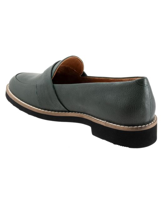 Softwalk® Black Walsh Loafer