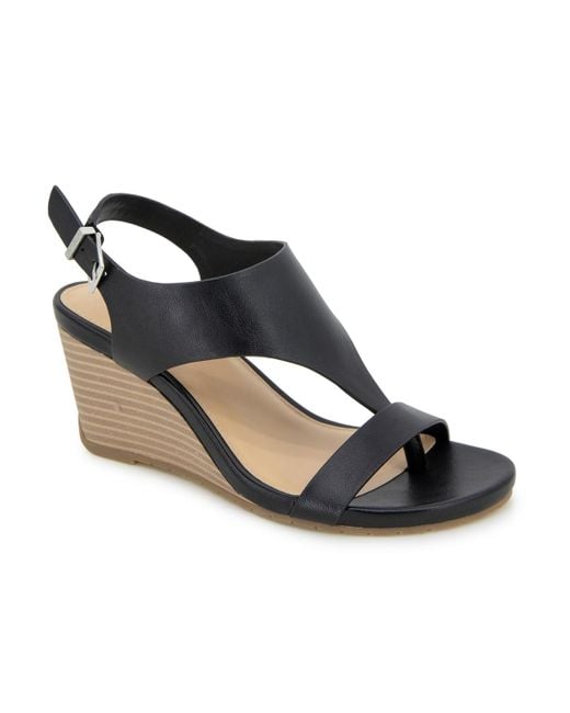 Kenneth Cole Black Greatly Thong Sandals