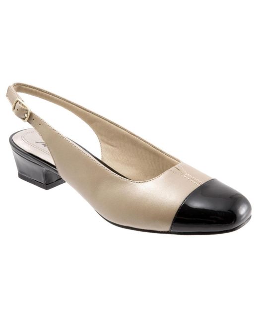 Trotters White Dea Pump