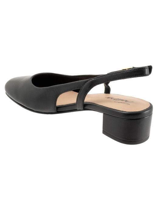 Trotters Black Dottie Pump