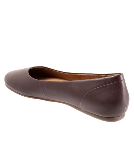 Softwalk® Brown Shiraz Flat