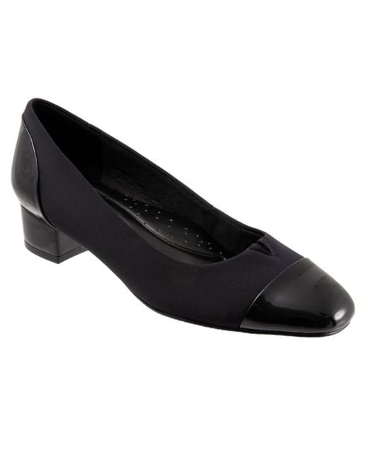 Trotters Black Daisy Pump
