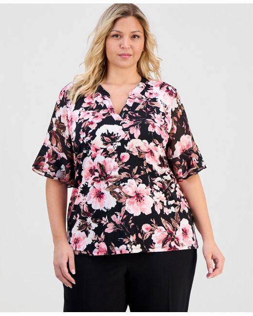 Anne Klein Essentials Red Plus Size Split-neck Printed Flutter-sleeve Top