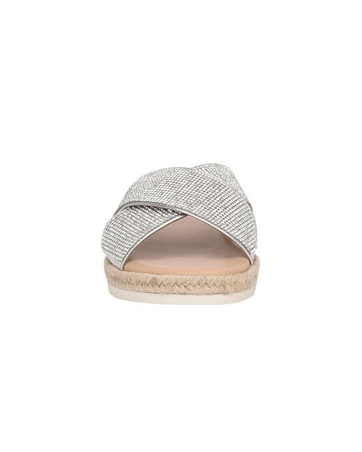 easy spirit silver sandals