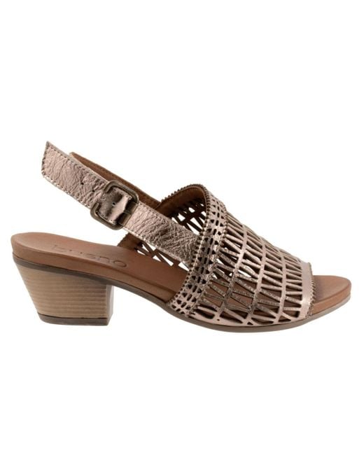 BUENO Brown Lia Pump