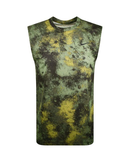 nike training camo t shirt