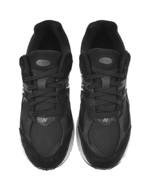 New Balance Black 2002R Trainers for men