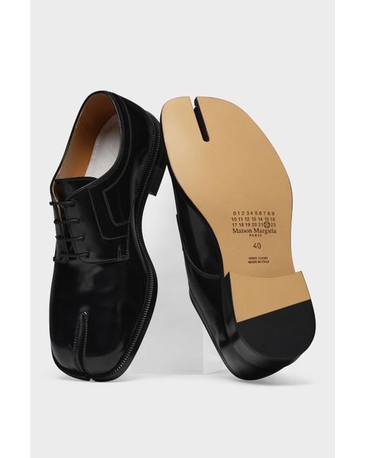 Maison Margiela Black Tabi Lace-Ups