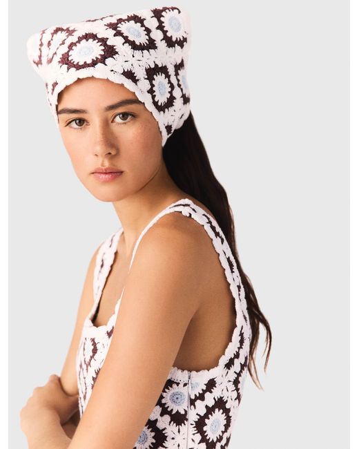 Maje White Triangular Knit Scarf