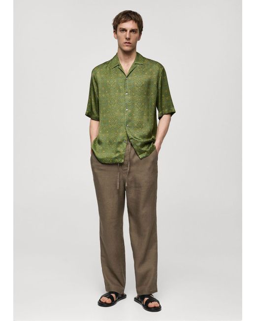 Camicia regular-fit fluida stampata di Mango in Green da Uomo