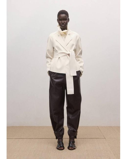 Giacca Revers Cintura Nodo Grezzo di Mango in White