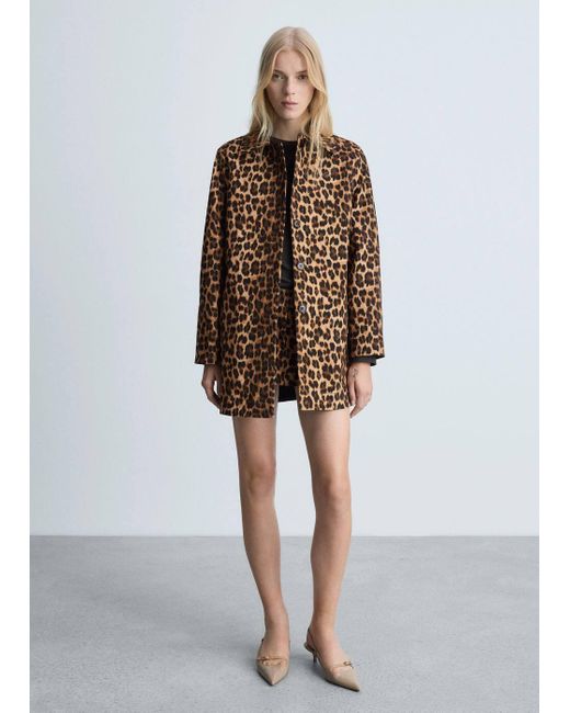 Cappotto diritto leopardato di Mango in Brown