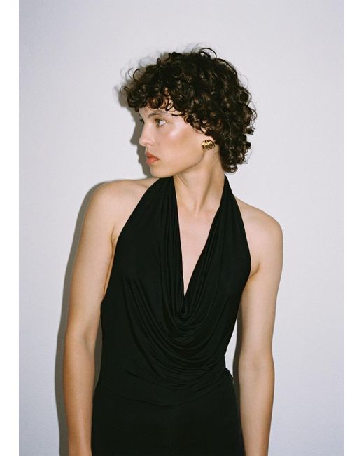Orecchini Anelli Rilievo Oro di Mango in Black