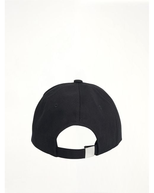 we11done Black Basic Small Logo Cap for men