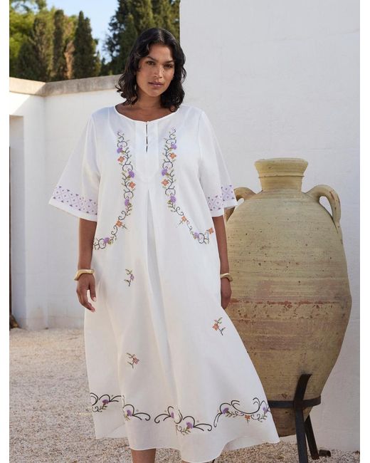Robe En Toile De Coton Et Lin Avec Broderie Marina Rinaldi en coloris White