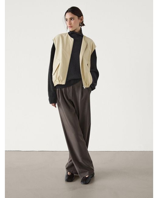 Chaleco Volúmen Bolsillos Snaps MASSIMO DUTTI de color White