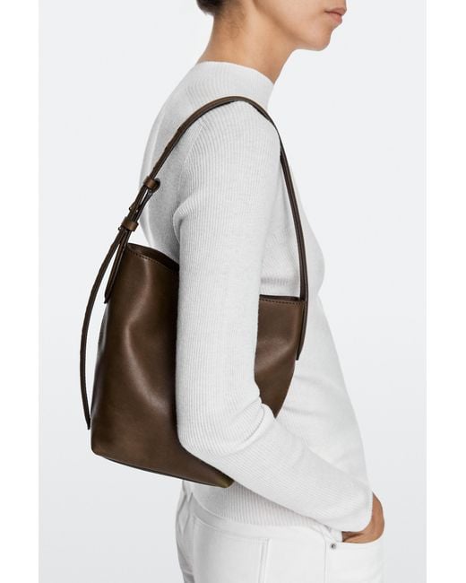 Mini Borsa A Secchiello di MASSIMO DUTTI in Brown
