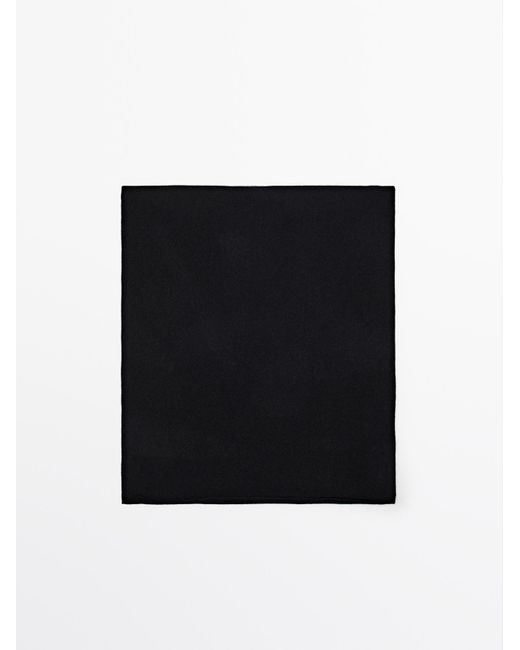 Sciarpa 100% Cashmere di MASSIMO DUTTI in Black