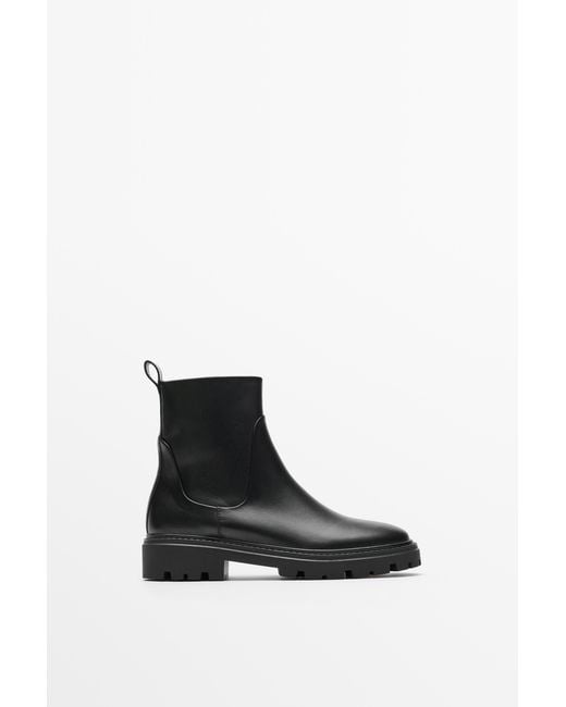 MASSIMO DUTTI Black Flat Leather Ankle Boot With Track Sole